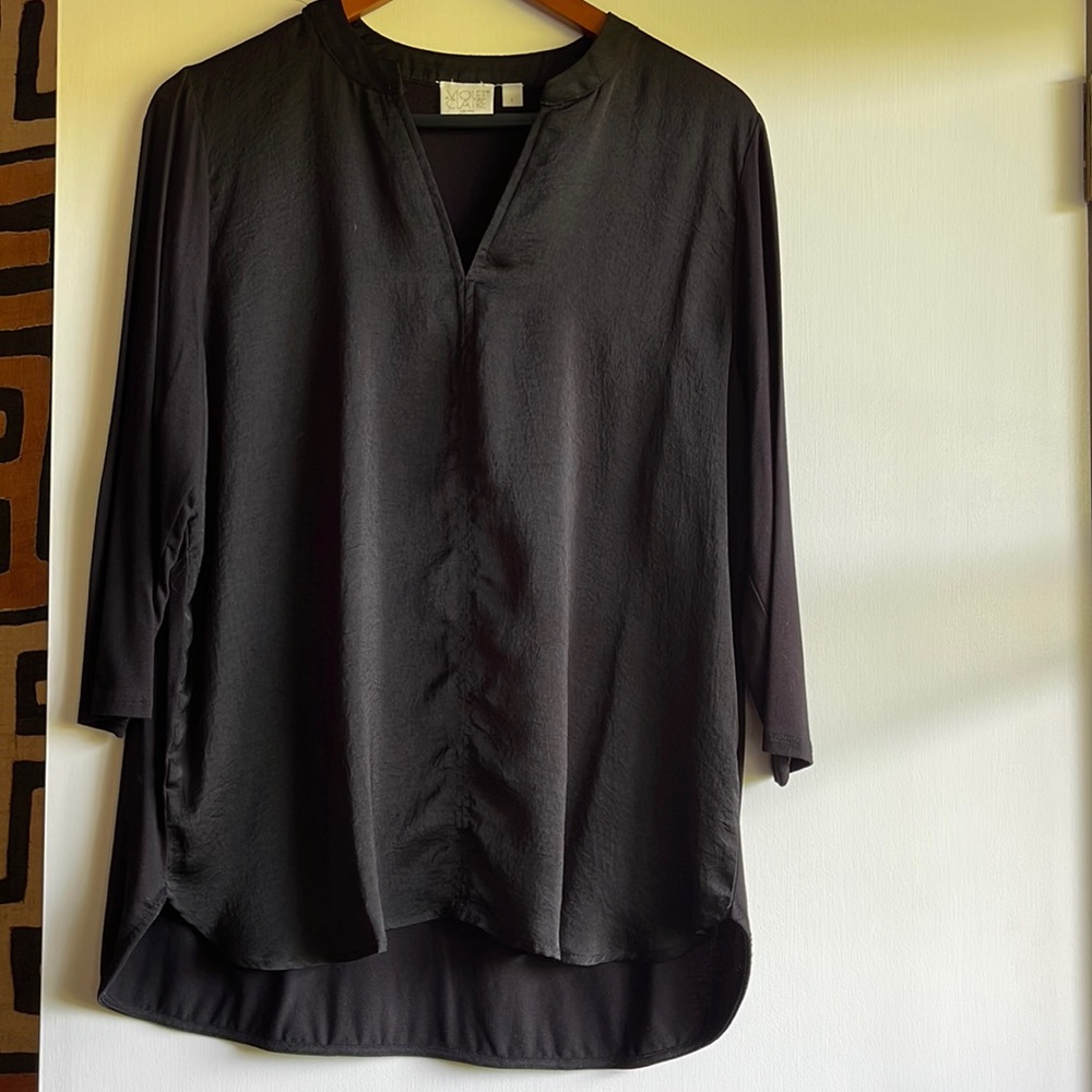 Violet + Claire black long sleeve blouse. Size L